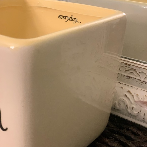 Ceramic “ Laugh” Planter - Picture 6 of 6